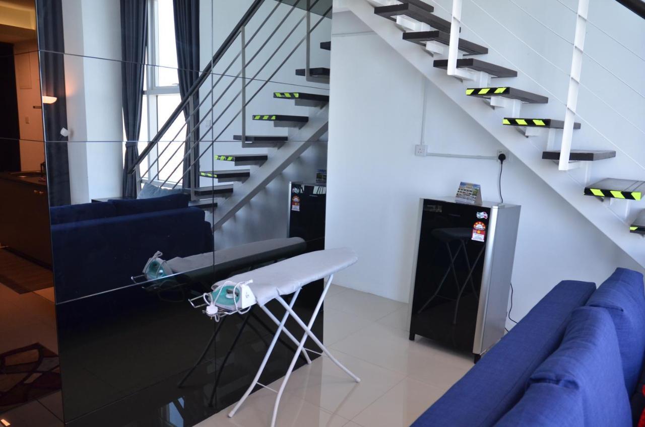 Maritime Duplex Marvelous Sea View *