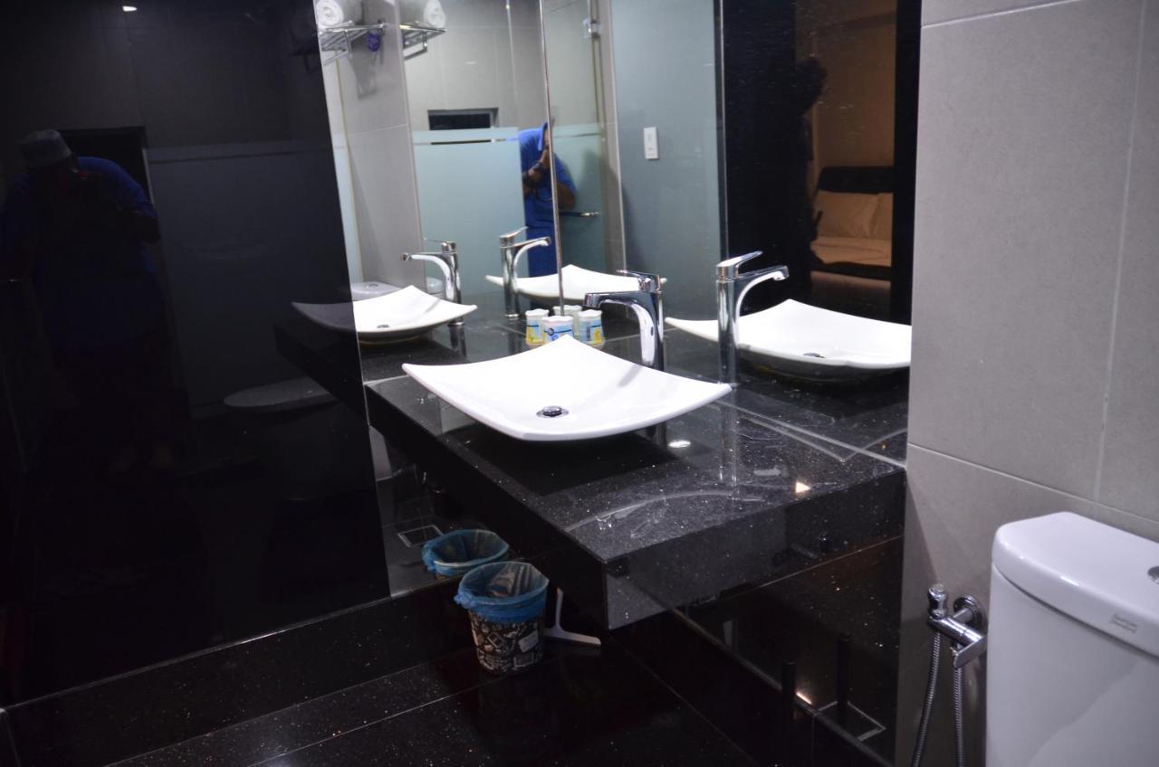 Maritime Duplex Marvelous Sea View Apartment George Town