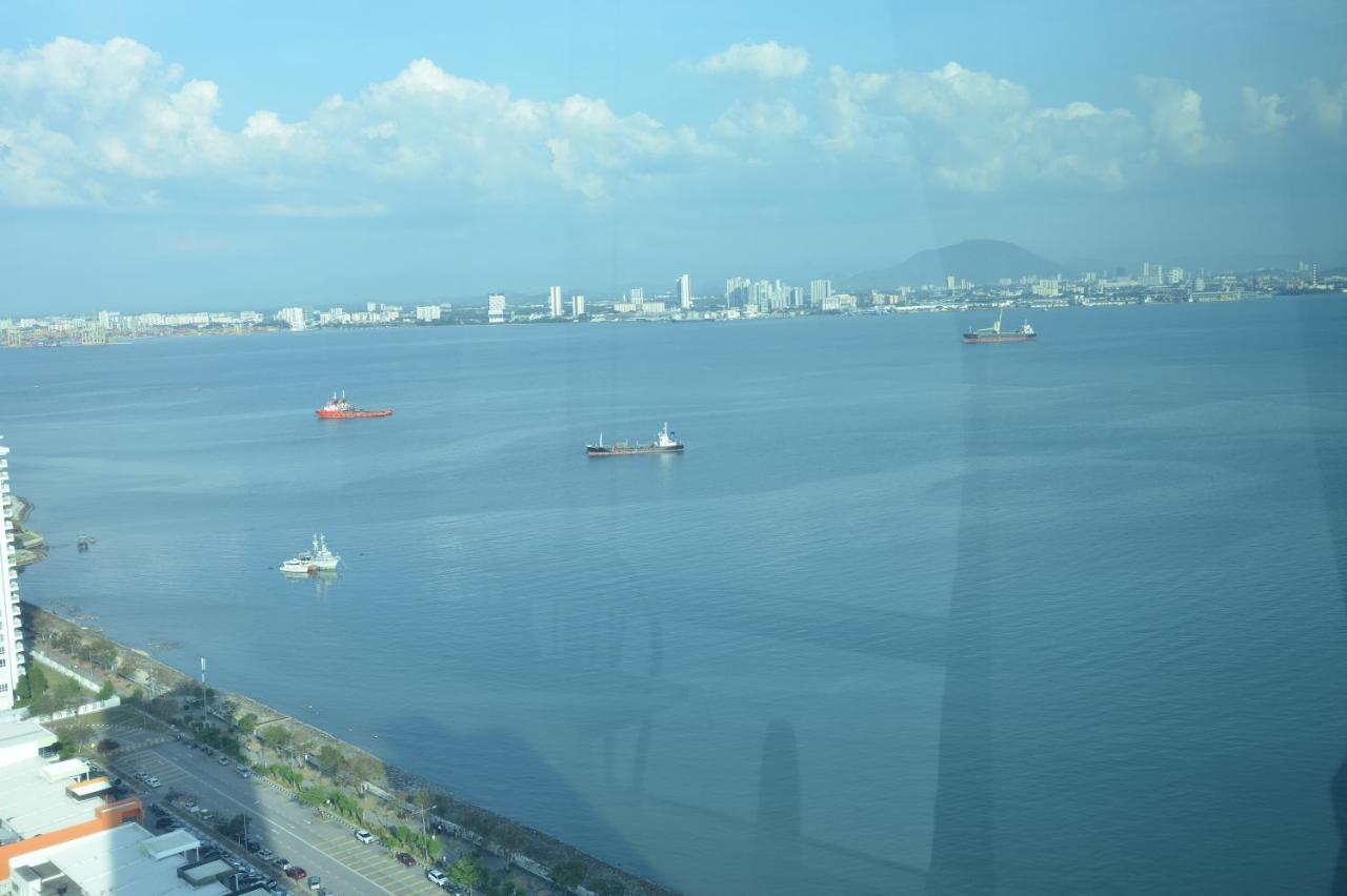 Maritime Duplex Marvelous Sea View George Town