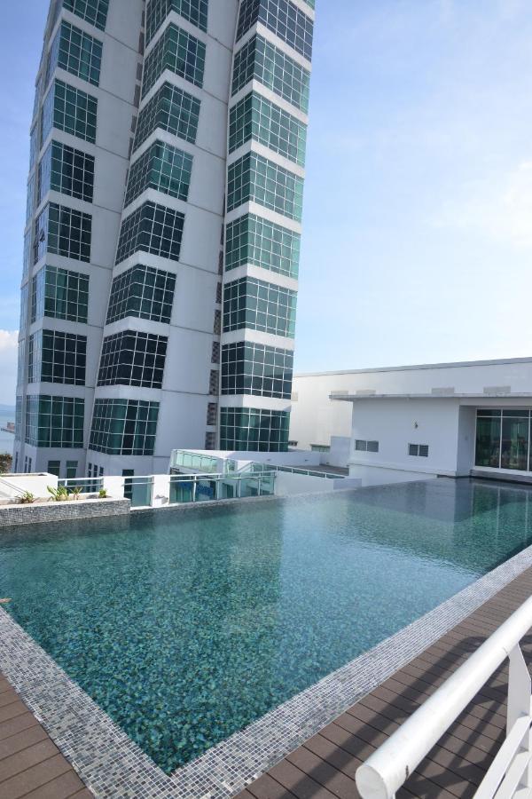 Maritime Duplex Marvelous Sea View George Town